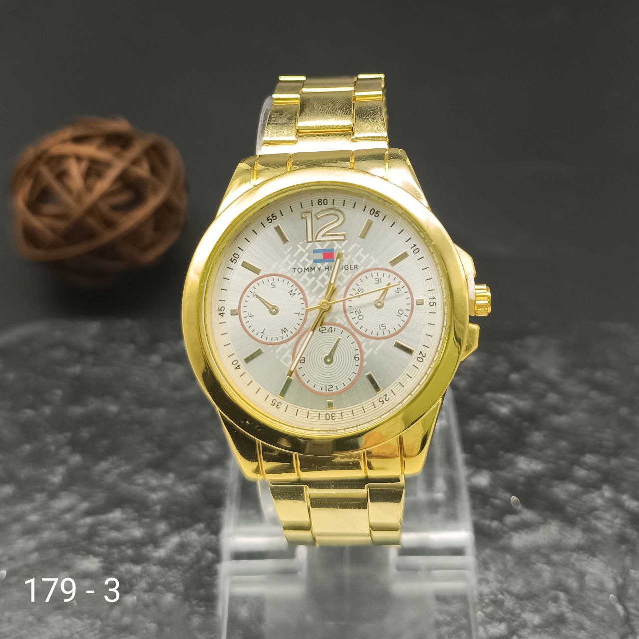 RELOJ N°179