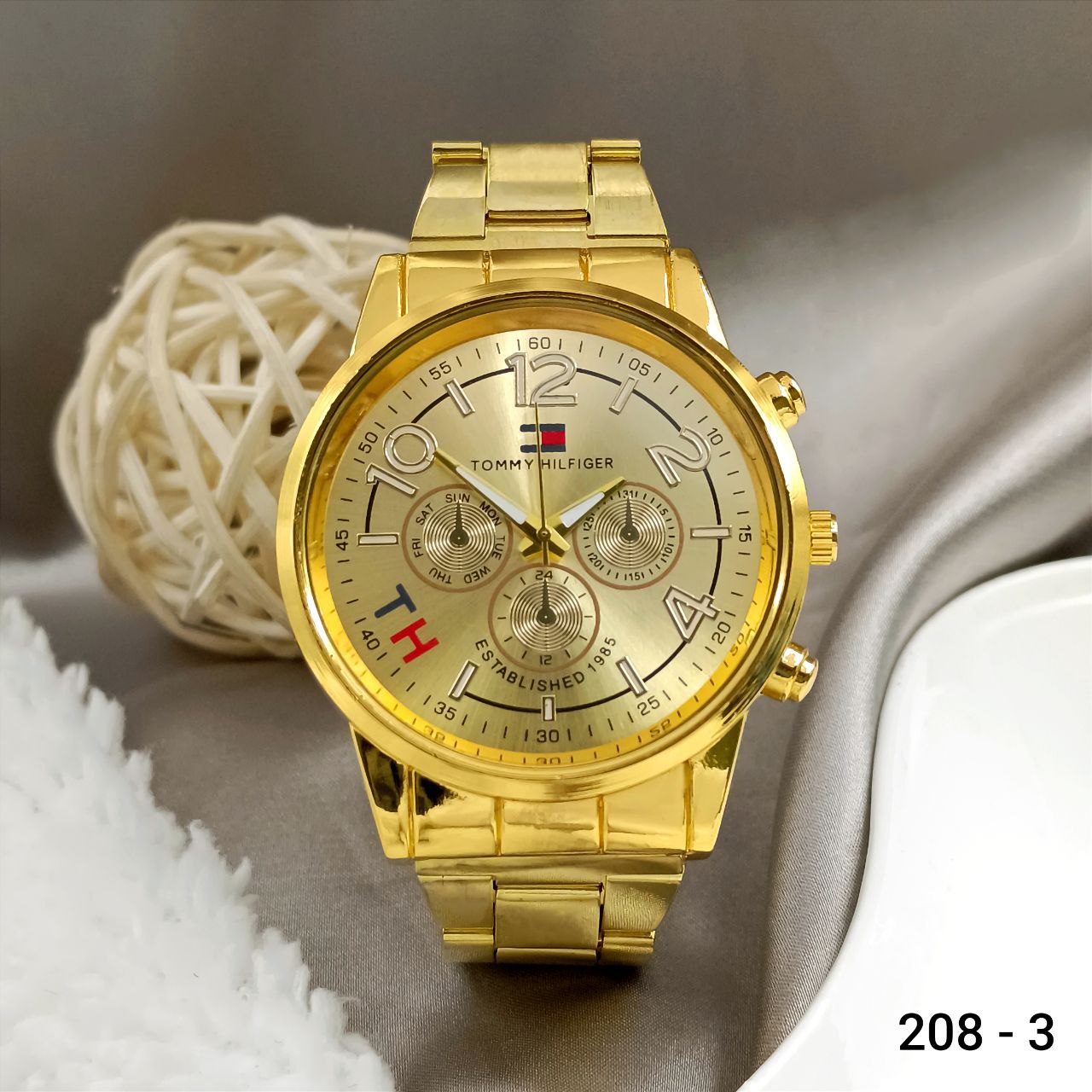 RELOJ N°208